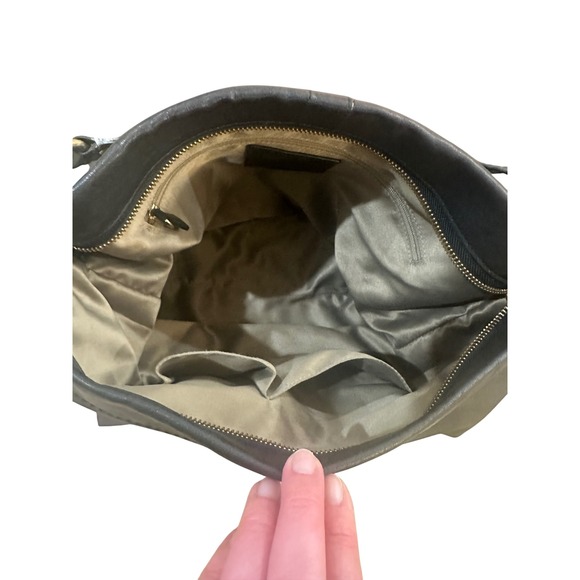 Coach Carly Large Black Leather Hobo Shoulder Bag Gold Hardware Turnlock Closure - Picture 11 of 13